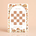 Babyshower spelkaart Baby Bingo in Bosdieren stijl, gepersonaliseerd met naam – Studio Miron